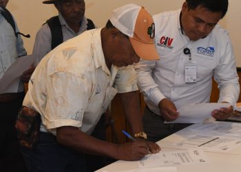 Entregan subsidios de viviendas a familias afectadas por deslizamientos en Agucatán y Barillas, Huehuetenango