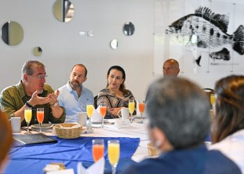 Presidente inicia segundo día de trabajo en la gira A Tu Tierra en Petén.