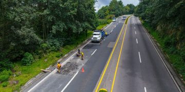 Rehabilitación vial en el km176.4 de la ruta Interamericana, en jurisdicción de Totonicapán, por parte de Covial.