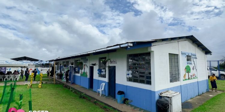 La Secretaría de Obras Sociales de la Esposa del Presidente inaugura CADI en Chimaltenango.