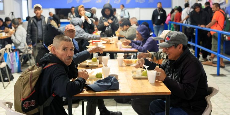 El programa Comedores sociales del Mides sirve más de 35 mil raciones diarias de alimentos nutritivos.