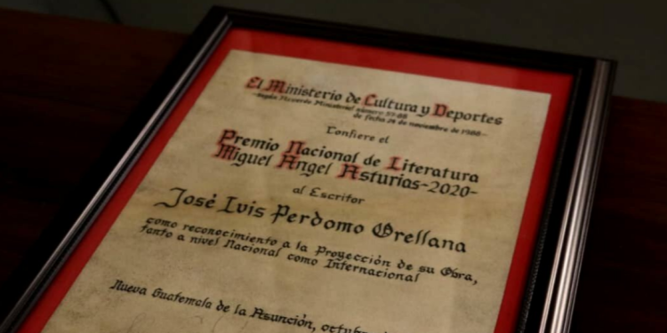 Premio Nacional de Literatura "Miguel Ángel Asturias" ofrece 10 mil 500 dólares./Foto: MCD.
