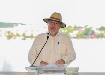 Presidente Arévalo en La Ronda, en Petén. / Foto: Álvaro Interiano.