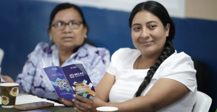 Segeplan impulsa diálogo intercultural en Chiquimula para fomentar la participación en Becas por Nuestro Futuro. / Foto: Segeplan.