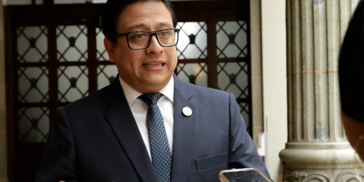 Julio Flores, comisionado de la CNC