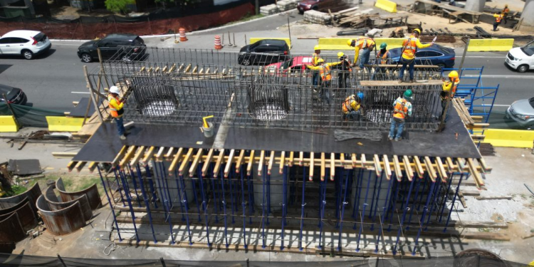 FSS avanza con el paso a desnivel de la calzada Roosevelt./Foto: CIV.