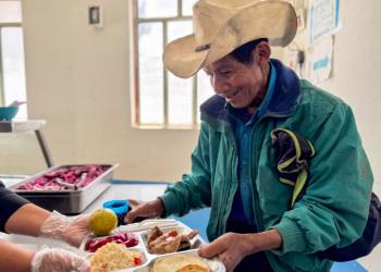 Miles de guatemaltecos se benefician con el programa Comedores Sociales. /Foto: Mides.