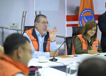 Presidente y vicepresidenta coordinan respuestas ante emergencias por lluvias. (Foto: Gobierno de Guatemala)