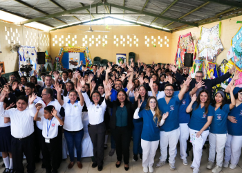 Inauguran tres nuevos clubes de ciencias en Palencia. (Foto: Vicepresidencia)
