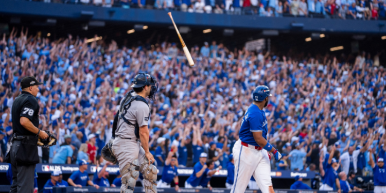 ¡El Bronx se tiñe de azul! Blue Jays elimina a los Yankees de la postemporada 2025