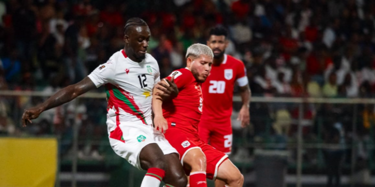 Panamá rescata el empate ante Surinam en el Rommel Fernández