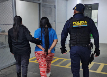 La reclusa fue identificada como Blanca Elizabeth Méndez Aragón, de 27 años. / Foto: PNC