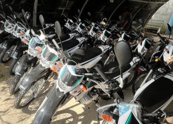 Nuevas motocicletas permitirán acercar servicios a comunidades rurales del suroriente de Petén. (Foto: MSPAS)