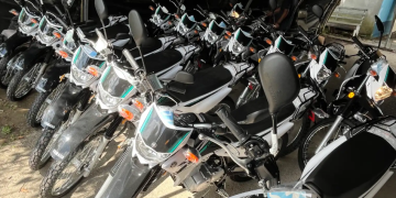 Nuevas motocicletas permitirán acercar servicios a comunidades rurales del suroriente de Petén. (Foto: MSPAS)