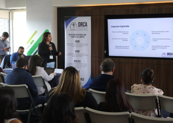 Ministerio de Salud presenta a agremiados de la Cámara de Industria la transformación digital del sistema SNAP-GT. (Foto: MSPAS)