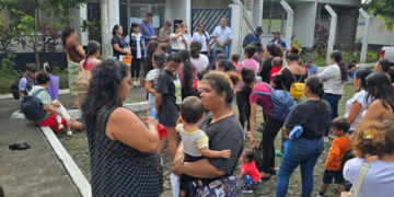 La entrega de asistencia alimentaria fue posible gracias al trabajo conjunto entre diversas instituciones. / Foto: MAGA.