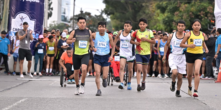 Con la Carrera Leyendas de la Revolución 10K, el Ministerio de Cultura y Deportes reafirma su compromiso con la promoción de la actividad física. / Foto: Álvaro Interiano.