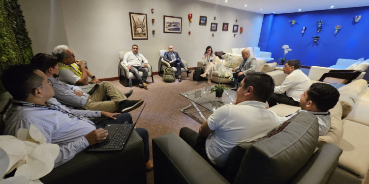 La DGAC reafirma su compromiso con el fortalecimiento institucional y la mejora continua de los procesos relacionados con la seguridad aérea. / Foto: DGAC