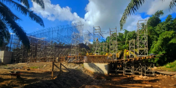 Caminos avanza con la construcción del puente El Naranjo./Foto: CIV.