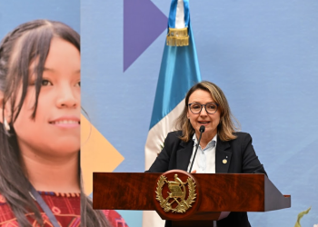 La ministra de Ambiente, Patricia Orantes, en La Ronda.