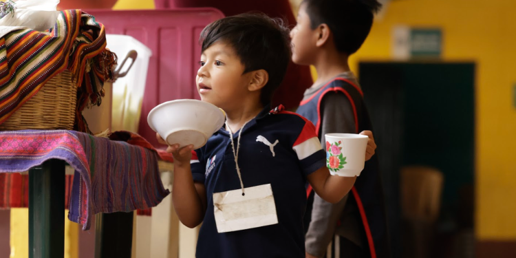 Eliminan la doble tributación de IVA sobre la alimentación escolar. / Foto: Dickéns Zamora.