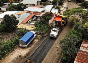 Caminos trabaja en rutas que serán utilizadas para la Vuelta Ciclística./Foto: CIV.