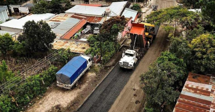 Caminos trabaja en rutas que serán utilizadas para la Vuelta Ciclística./Foto: CIV.