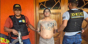 De acuerdo con los registros policiales, alias "Cartoon" o "Enano" es un miembro activo de una clica del "Barrio 18". / Foto: PNC.