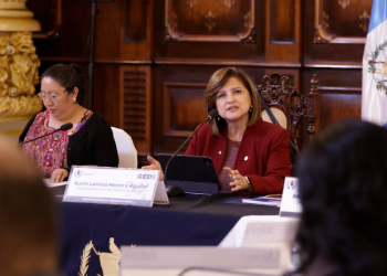 Vicepresidenta lideró Gabinete Específico de Desarrollo Social. (Foto: Vicepresidencia)