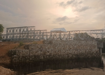 Avanza instalación de puente modular sobre el arroyo Petexbatún./Foto: CIV.