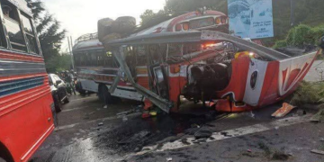 Accidente en ruta interamericana deja a 40 personas heridas./Foto: Asonbomd.
