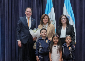 La vicepresidenta Karin Herrera participó en el primer Congreso Internacional de Primera Infancia. (Foto: Vicepresidencia de la República)