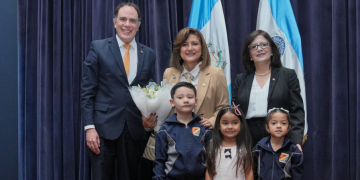 La vicepresidenta Karin Herrera participó en el primer Congreso Internacional de Primera Infancia. (Foto: Vicepresidencia de la República)