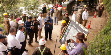 Presidente Bernardo Arévalo supervisa tramo en San Juan La Ermita, Chiquimula