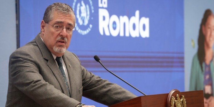 Presidente Bernardo Arévalo en La Ronda./Foto: Dickéns Zamora.