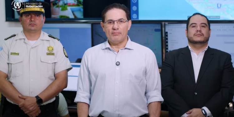 Ministro Villeda advierte respuesta a actividades delictivas disfrazadas de diversión en esta Noche de Brujas o Halloween. / Foto: Mingob.