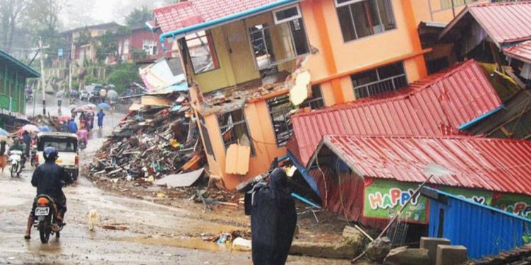 Los desastres naturales causados por el cambio climático agravan la situación de pobreza de millones de personas expuestas a amenzas climáticas.
