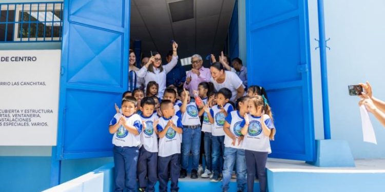 Los niños de la escuela del barrio Las Conchitas, Estanzuela, Zacapa, podrán estudiar en ambientes más confortables y propicios para su crecimiento intelectual.