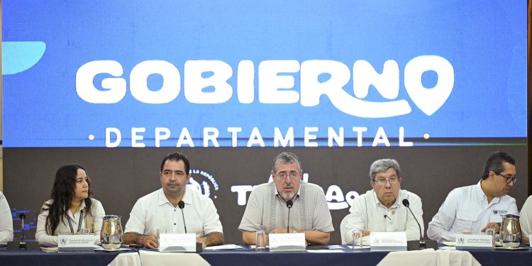 Presidente concluye gira A Tu Tierra con avances en salud, turismo, y desarrollo social en Petén