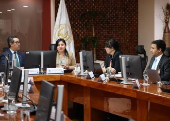 Autoridades del ministerio de Finanzas Públicas (Minfin) se reunieron con miembros de la calificadora Moody’s