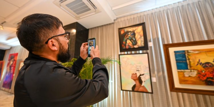 Banguat presenta exposición de “Artistas Emergentes” durante octubre