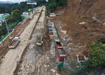 Siguen los trabajos en el kilómetro 24 de ruta a El Salvador. / Foto: CIV.