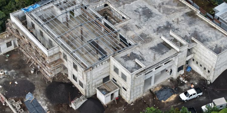 Avanza la construcción del CAP en San Pedro Yepocapa, Chimaltenango. / Foto: UCEE, CIV.