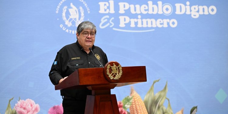 El ministro de Gobernación, Francisco Jiménez, insta al Congreso a aprobar con urgencia la ley antipandillas y reformas a otras leyes.