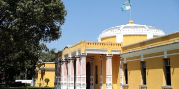 El Mineduc deja a discreción de los padres si envían o no a sus hijos a clases debido a las condiciones del tiempo.