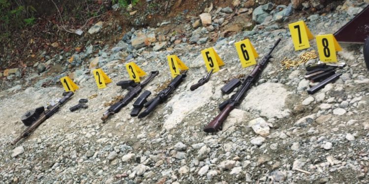 Las armas presentaban los registros esmerilados, lo que podría indicar su uso en actividades ilícitas. / Foto: PNC