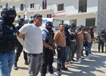 Las autoridades continúan con los operativos de búsqueda para ubicar a los 17 pandilleros que aún permanecen prófugos. / Foto: PNC