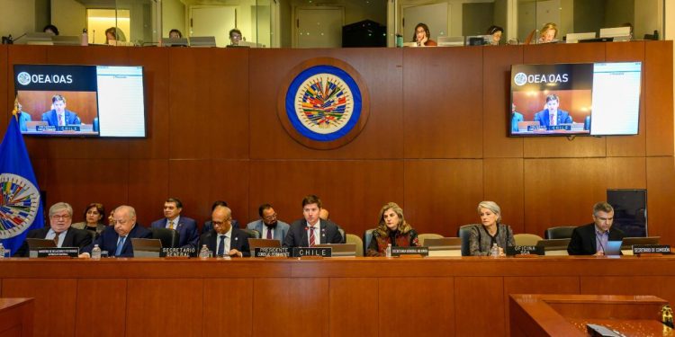Sesión extraordinaria convocada por solicitud de Guatemala ante el Consejo Permanente de la Organización de los Estados Americanos (OEA). / Foto: Minex