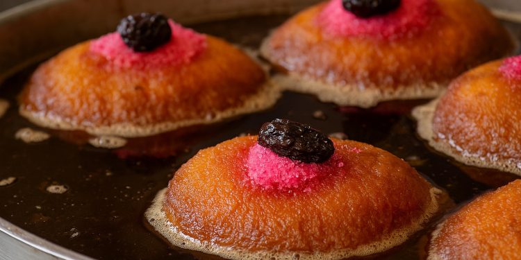 Más que simples recetas, estos postres tradicionales son símbolos de afecto y unión familiar.