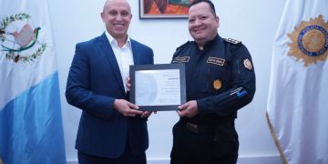 Director General, David Custodio Boteo, recibió un importante reconocimiento. / Foto: PNC